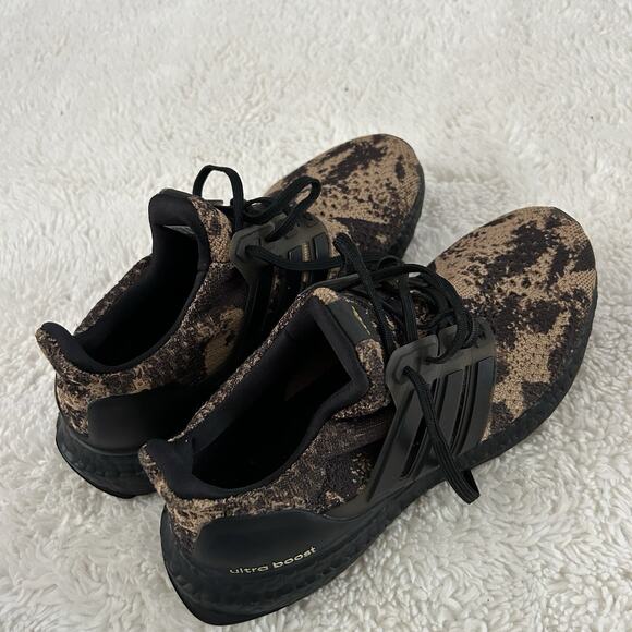 Size 6.5W - adidas Ultra Boost 5.0 DNA Bleach Dye Pack Cardboard (Women's) - Picture 4 of 6